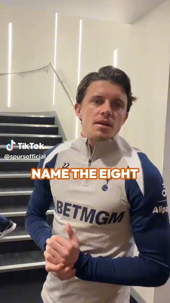 [Spurs Official] 8 players who have played for both Spurs and Man United in the Premier League 🤔