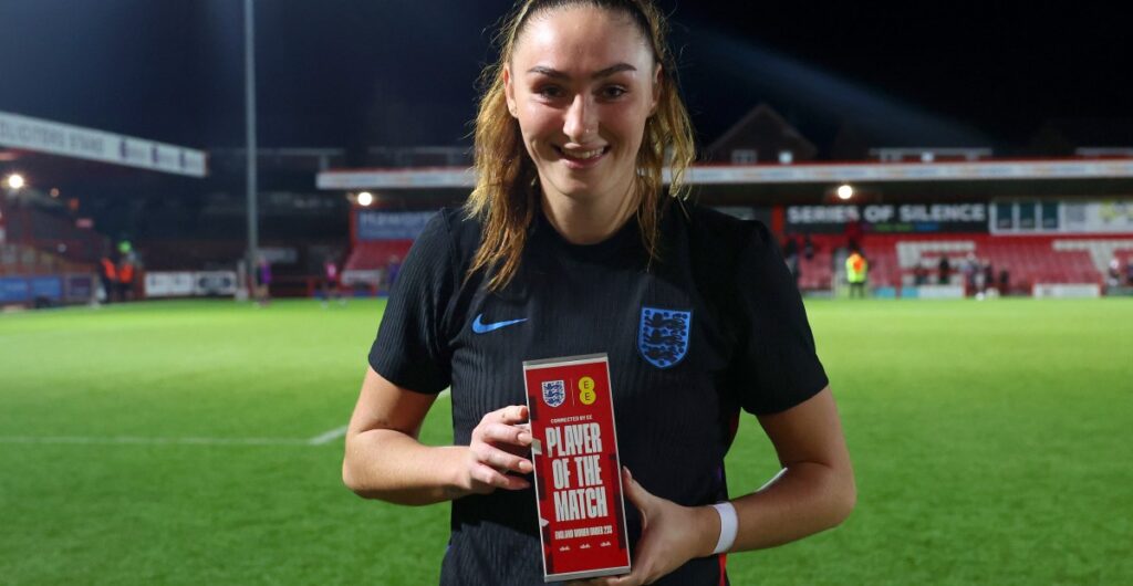 Bay FC acquire English forward Keira Barry from Manchester United