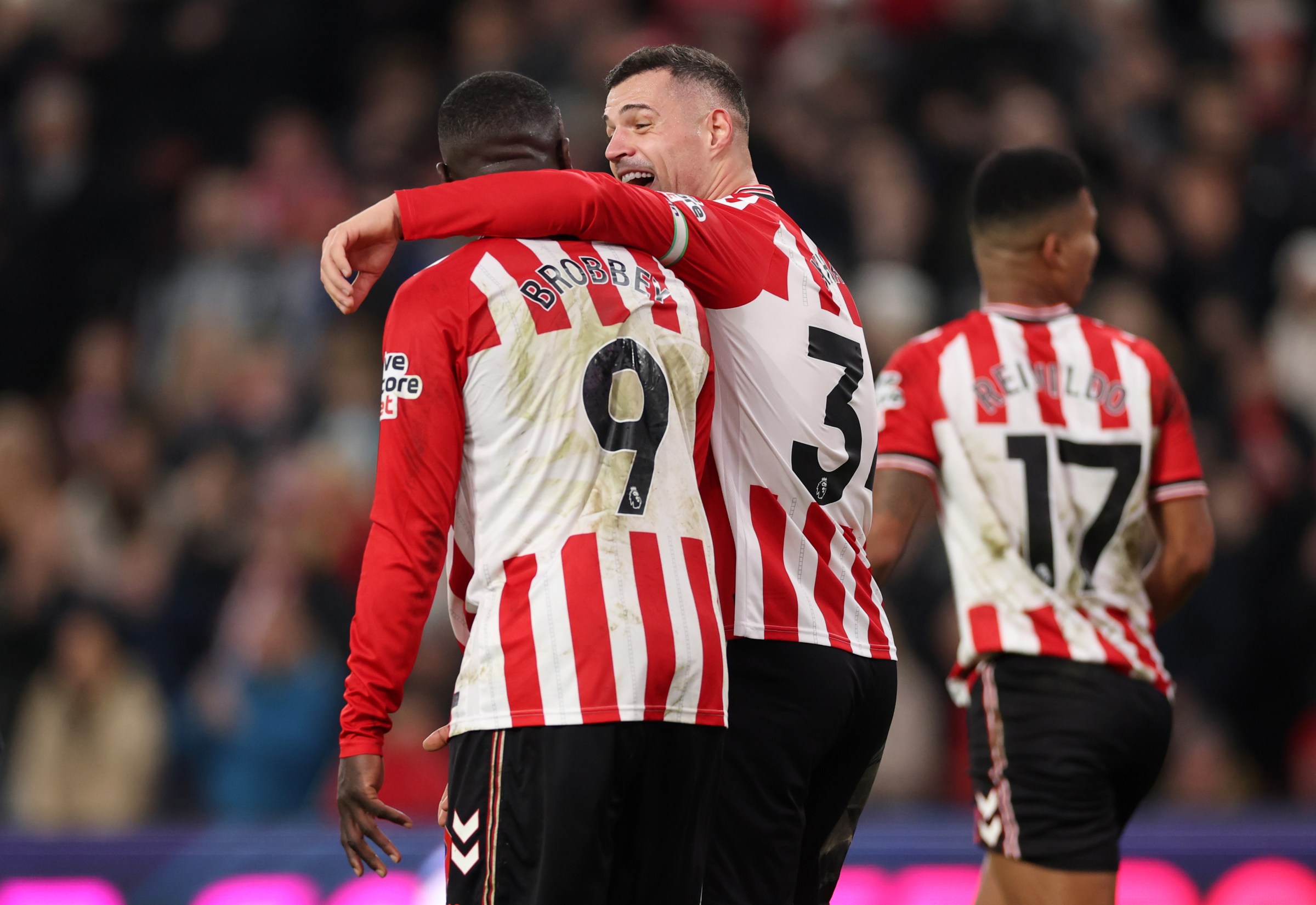SUNDERLAND, ENGLAND - JANUARY 17: Brian Brobbey of Sunderland celebrates scoring his team’s second goal with teammate Dennis Cirkin during the Premier League match between Sunderland and Crystal Palace at Stadium of Light on January 17, 2026 in Sunderland, England. (Photo by Stu Forster/Getty Images)