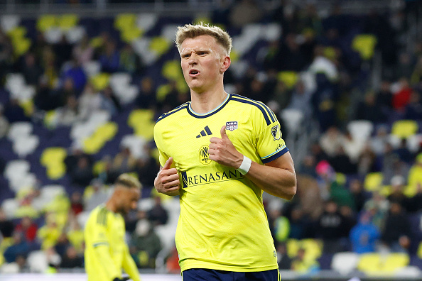 Ipswich Town striker target signs new deal with current club Ipswich Town striker target signs new deal with current club