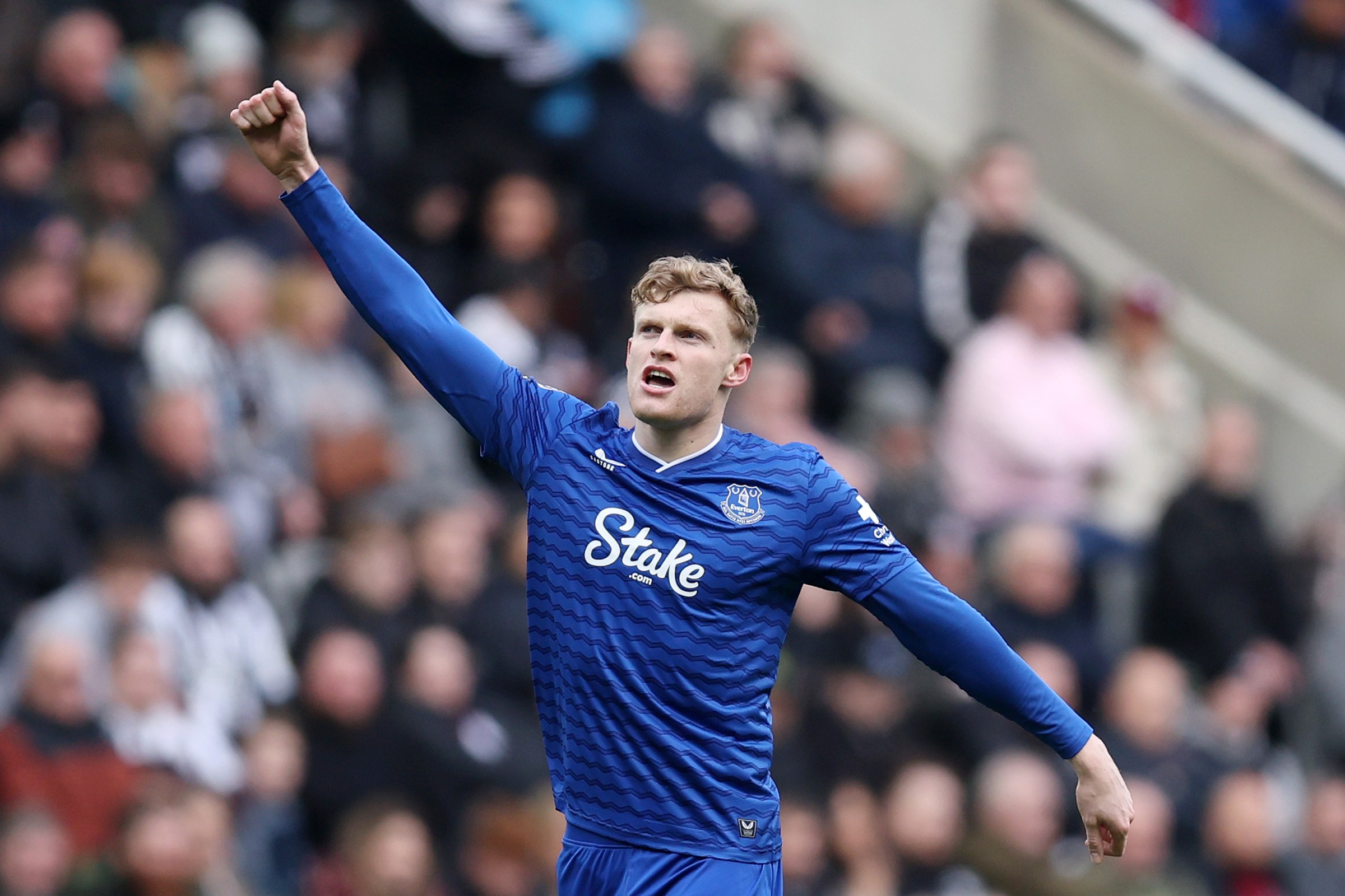 Jarrad Branthwaite of Everton celebrates scoring his team’s first goal. (Getty Images)