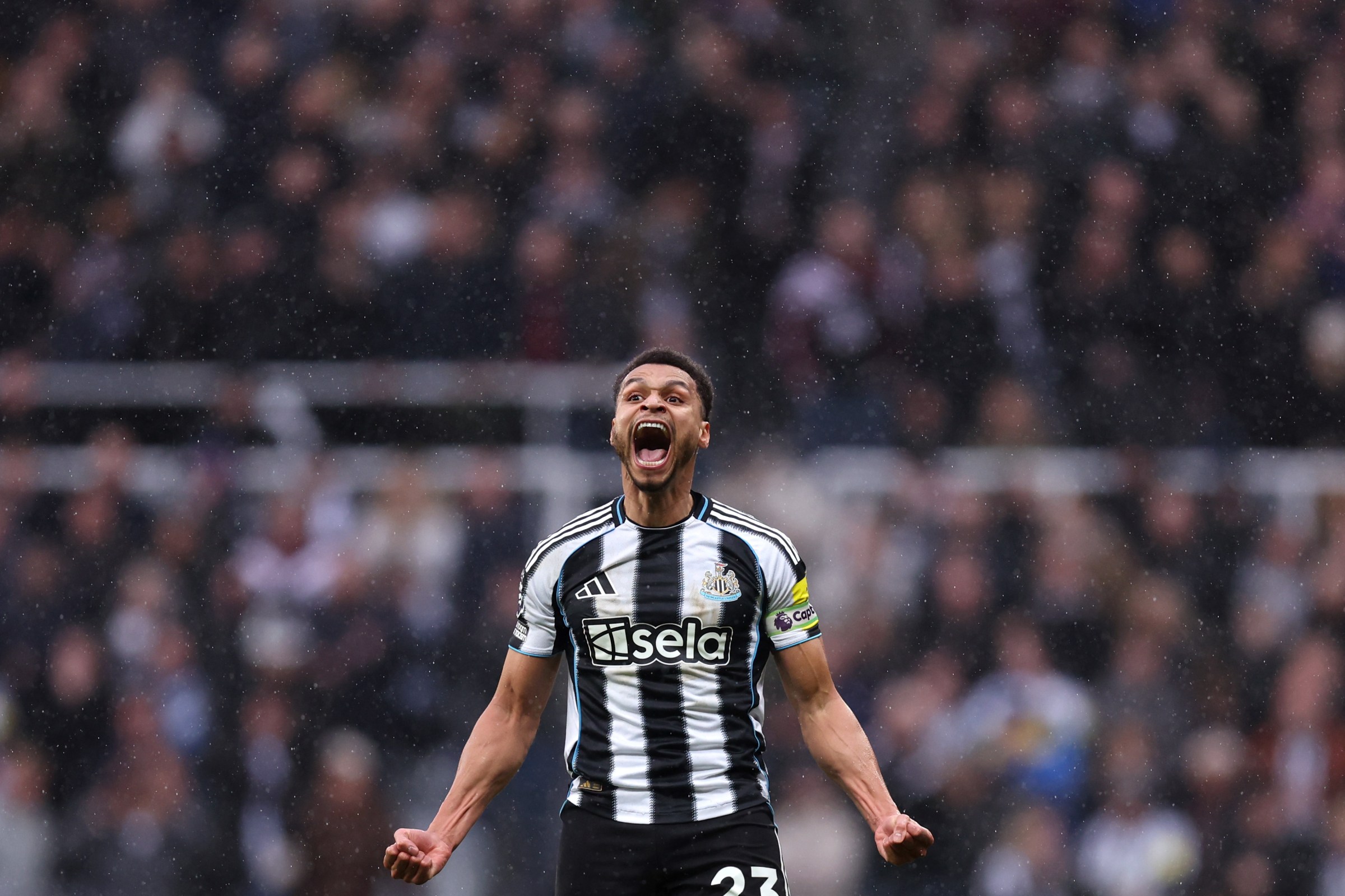 Jacob Murphy of Newcastle United celebrates scoring his team’s second goal. (Getty Images)