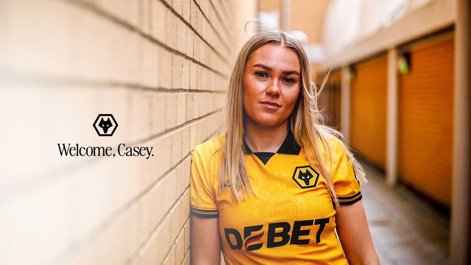 Casey Howe joins Wolves Women