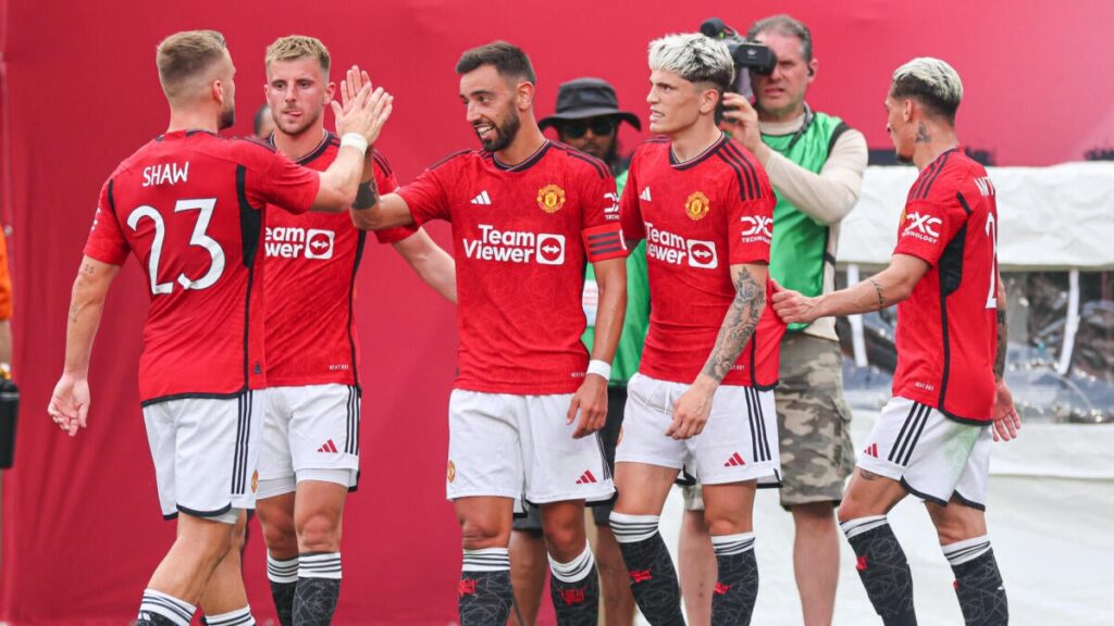 Everton vs. Manchester United prediction, odds, picks, expert bets for Feb. 23 Everton vs. Manchester United prediction, odds, picks, expert bets for Feb. 23