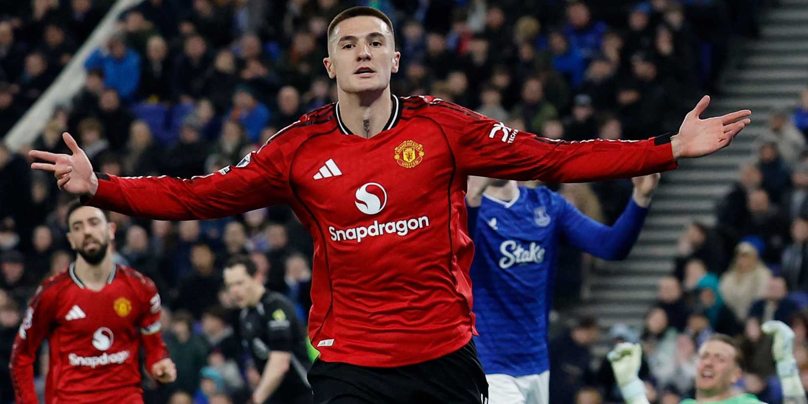 Manchester United's Benjamin Sesko celebrates scoring vs Everton