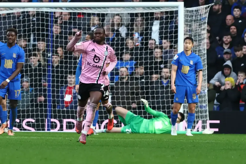 Data estimates how much Leicester City star Abdul Fatawu is worth