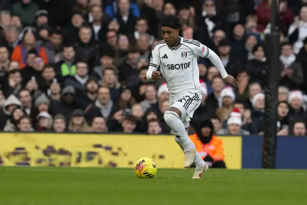 Fulham winger Kevin out for several weeks and faces surgery