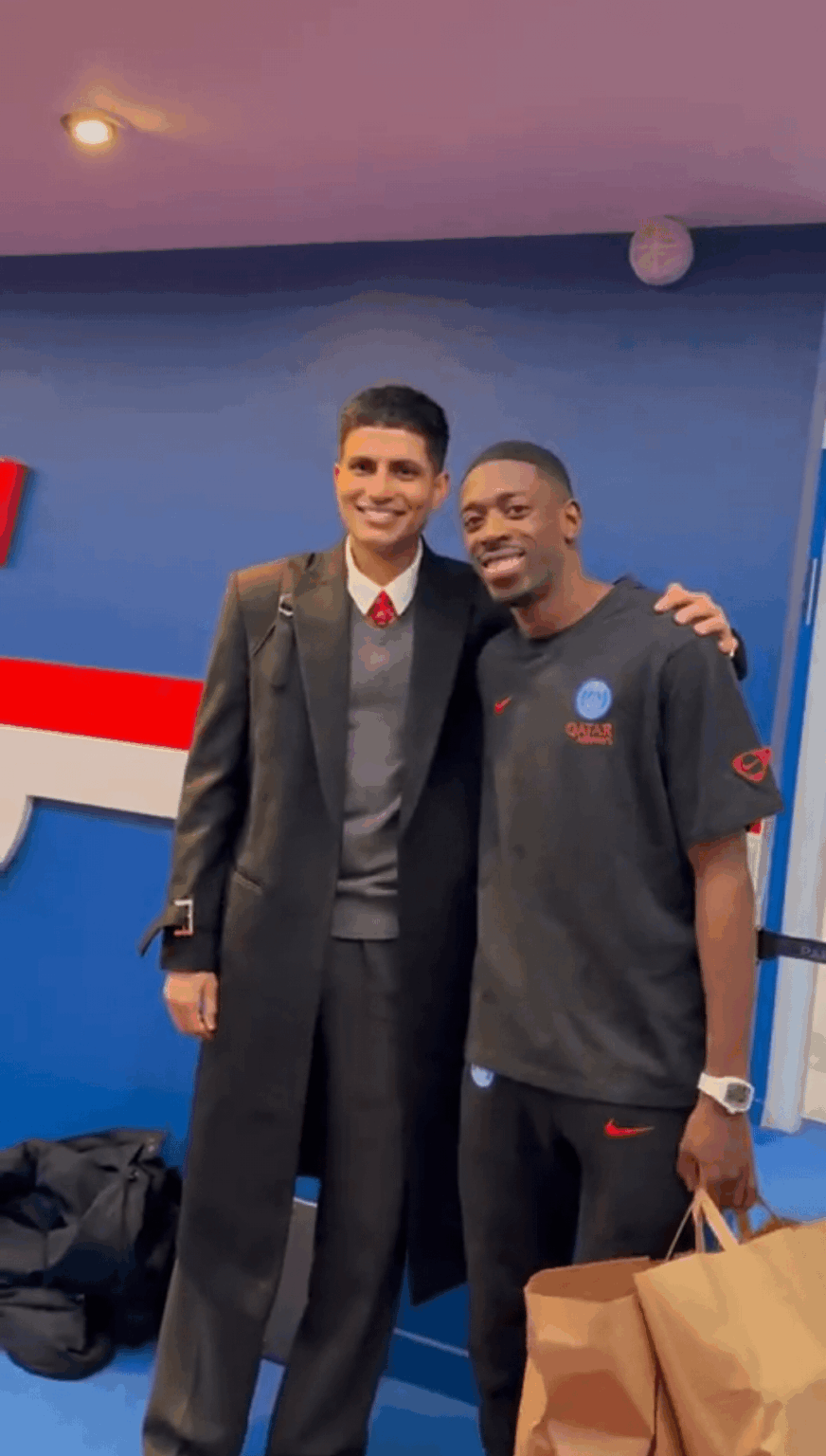 Love from India ! Allez Paris ! 💙♥️ @Shubman Gill 🇮🇳🇫🇷