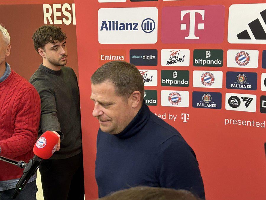 Max Eberl on Davies' injury: "It looked like it might be something that would keep him out for long. It has to be something muscular. He's already undergoing tests" [@_kochmaximilian]