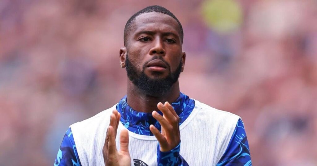 [Boyland, Ornstein, Horncastle] Juventus made loan enquiry last week about availability of Beto. EFC not open to losing 28yo before window closes + would take significant fee to consider. Informal dialogue about Juve winger Edon Zhegrova but did not develop