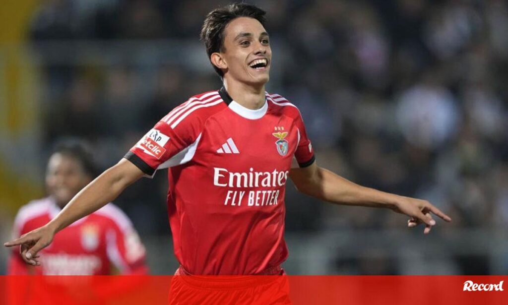 João Rego renovou pelo Benfica até 2029/30 (de acordo com o Relatório e Contas)