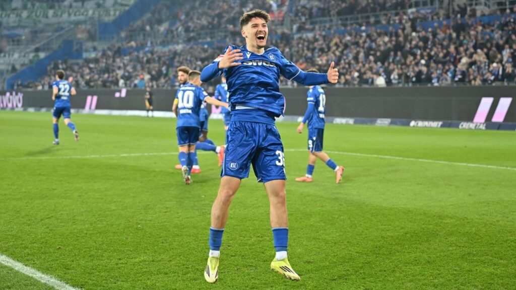 Zwei Treffer in der Nachspielzeit: KSC mit spätem Sieg gegen Fürth