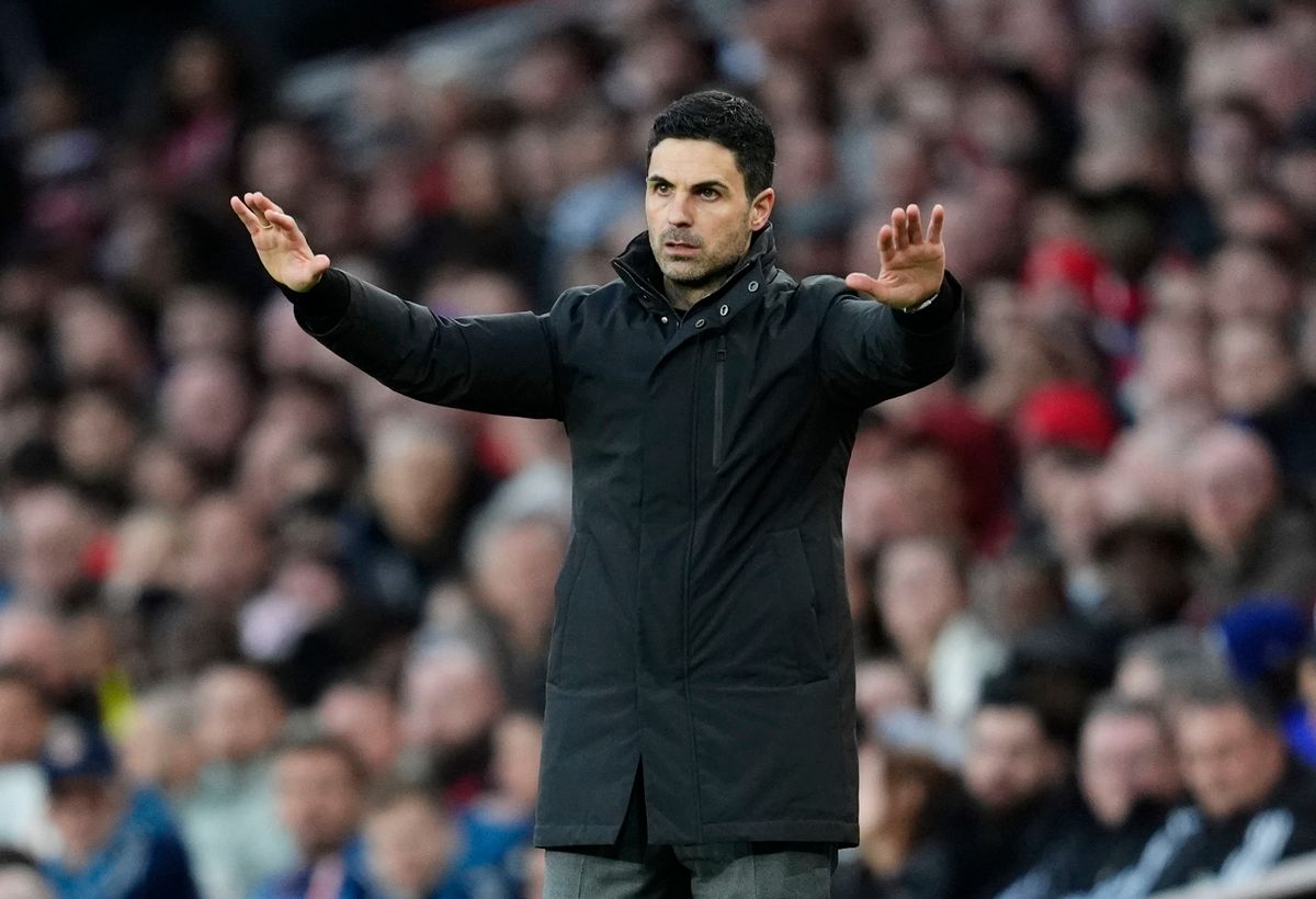 Arsenal boss Mikel Arteta reacts