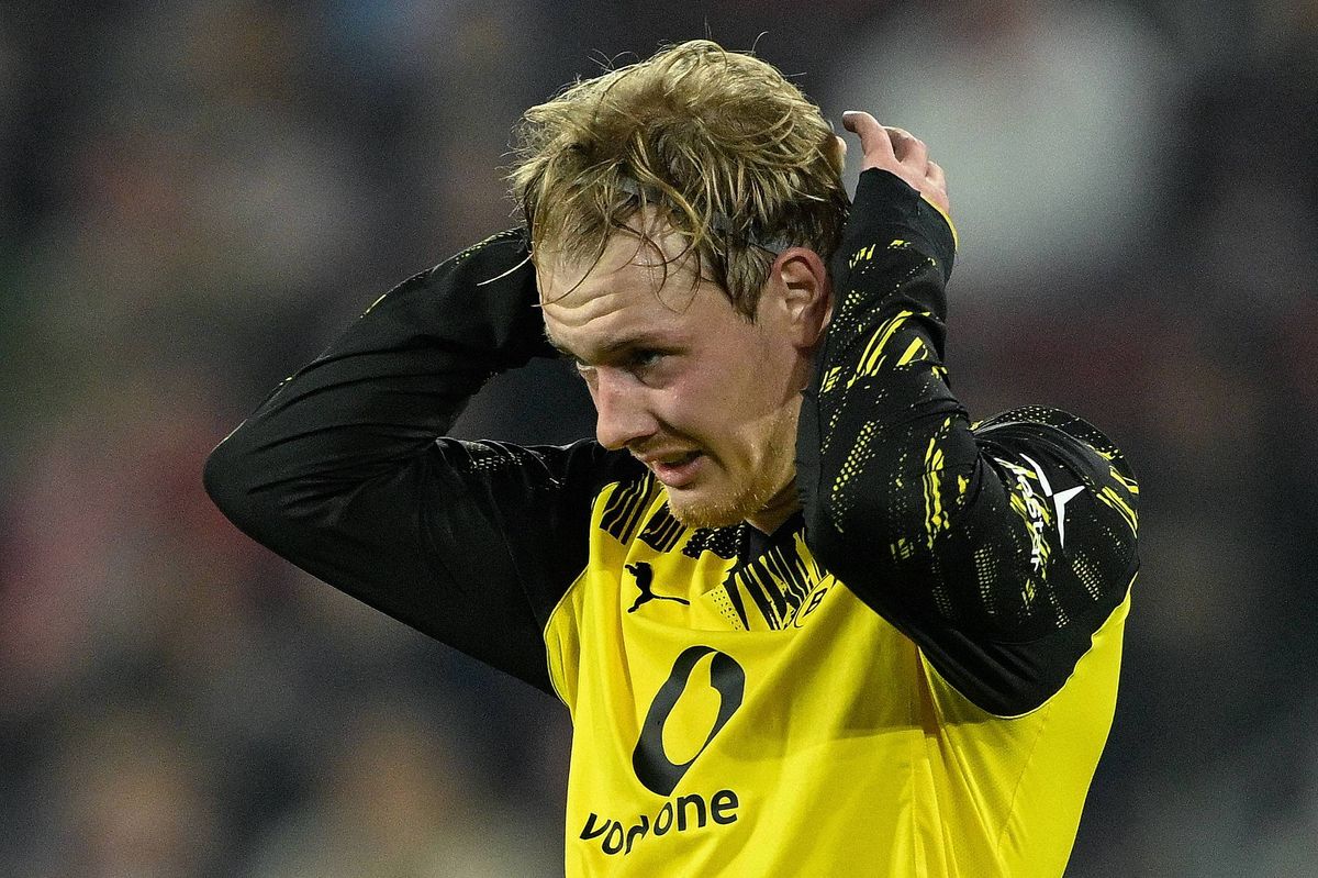 Dortmund's German midfielder #10 Julian Brandt looks on during the German first division Bundesliga football match 1 FC Cologne v BVB Borussia Dortmund in Cologne, western Germany, on March 7, 2026. (Photo by INA FASSBENDER / AFP via Getty Images) / DFL REGULATIONS PROHIBIT ANY USE OF PHOTOGRAPHS AS IMAGE SEQUENCES AND/OR QUASI-VIDEO