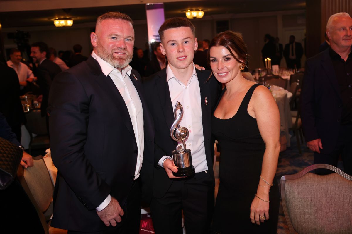 Wayne Rooney, Kai Rooney and Coleen Rooney during Nordoff Robbins' Legends of Football at JW Marriott Grosvenor House on October 07, 2024 in London, England.