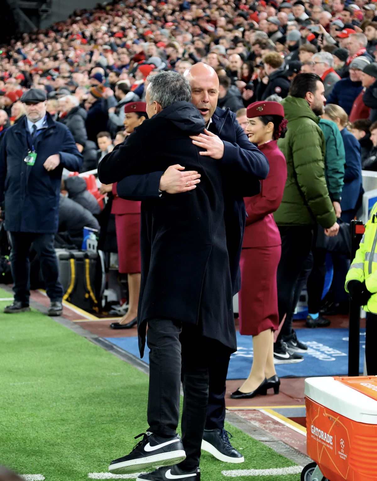 Arne Slot and Luis Enrique before Liverpool played PSG in the Champions League.
