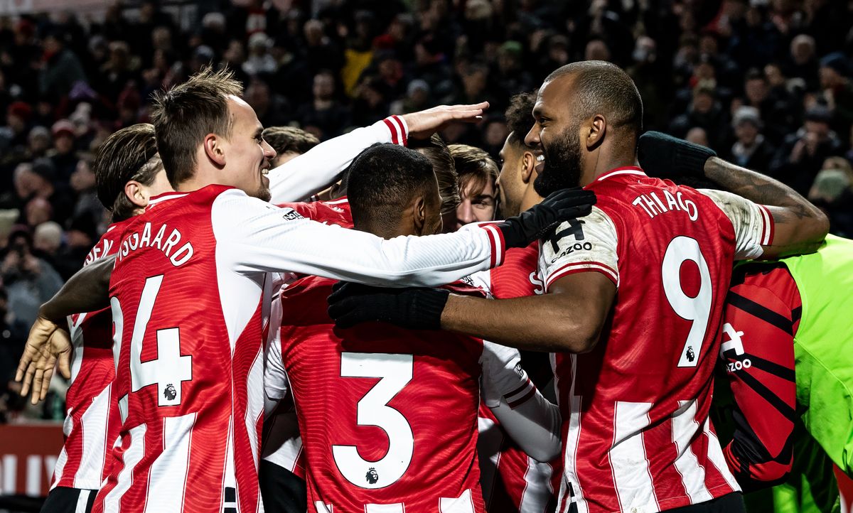 Brentford players celebrate a goal
