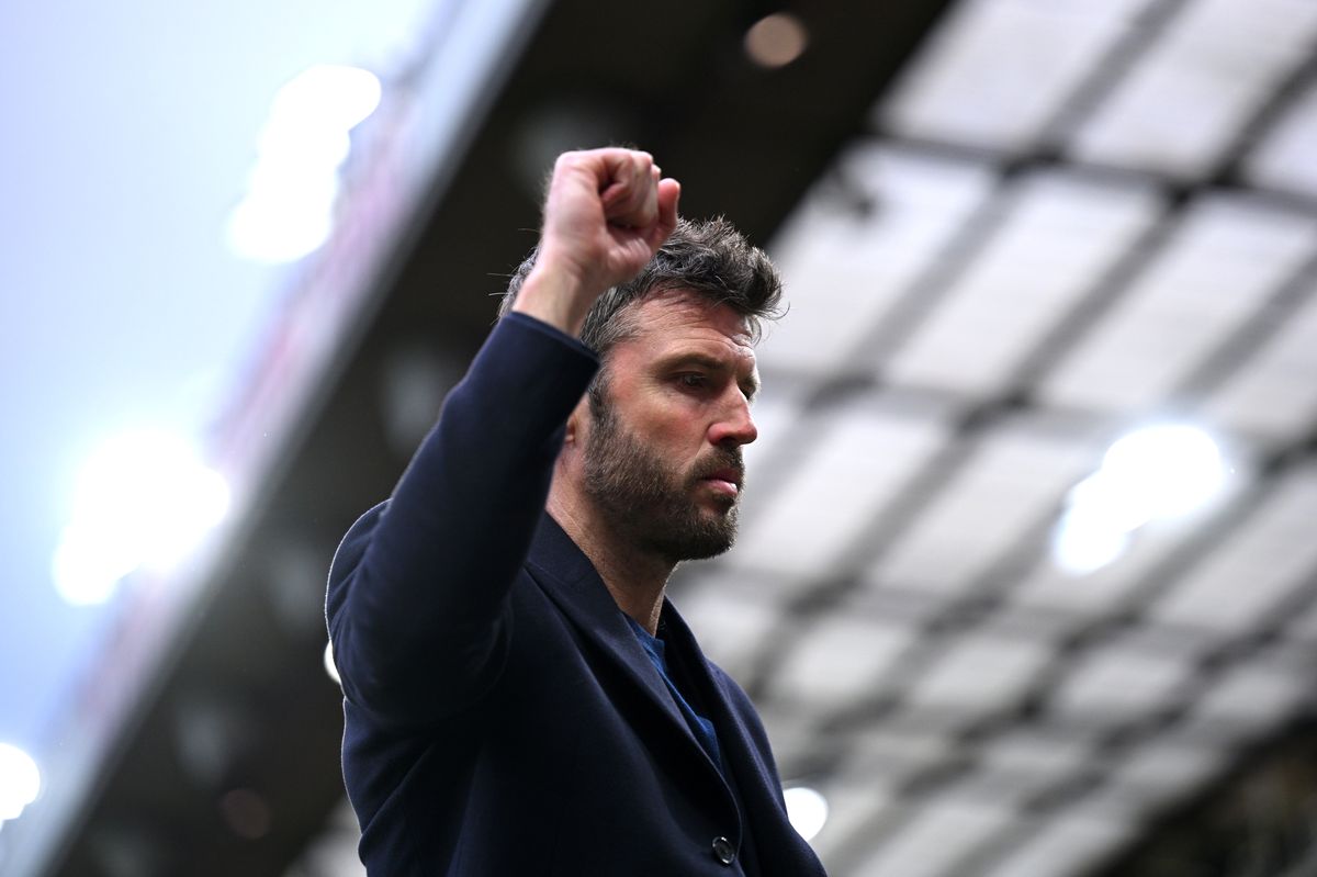 MANCHESTER, ENGLAND - MARCH 01: Michael Carrick, Manager of Manchester United, celebrates after the team's victory in the Premier League match between Manchester United and Crystal Palace at Old Trafford on March 01, 2026 in Manchester, England. (Photo by Ben Roberts - Danehouse/Getty Images)