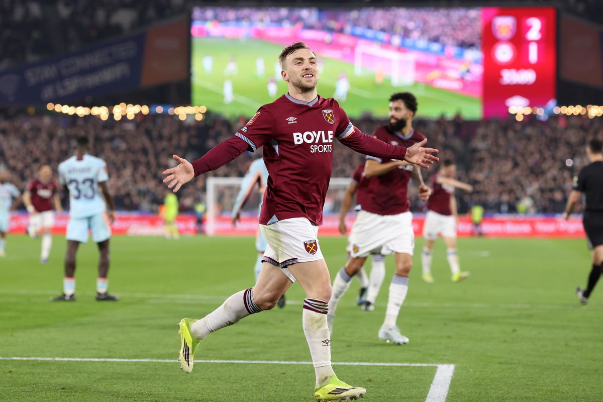 Jarrod Bowen celebrates after scoring vs Brentford