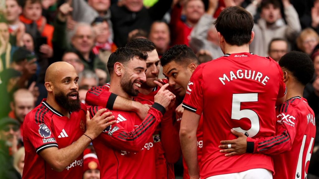 'I played in defence for Ruben Amorim and Michael Carrick - things are not that different'