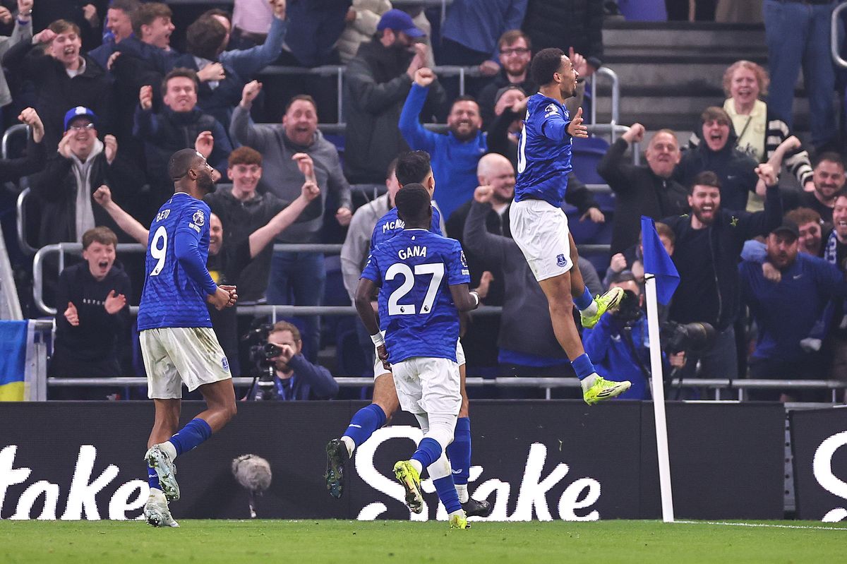 Iliman Ndiaye celebrates after scoring for Everton against Chelsea