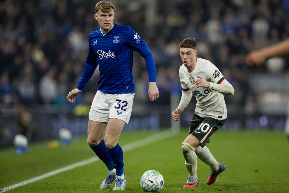 Jarrad Branthwaite in action during the Premier League match between Everton and Chelsea at Hill Dickinson Stadium. Photo by MI News/NurPhoto via Getty Images