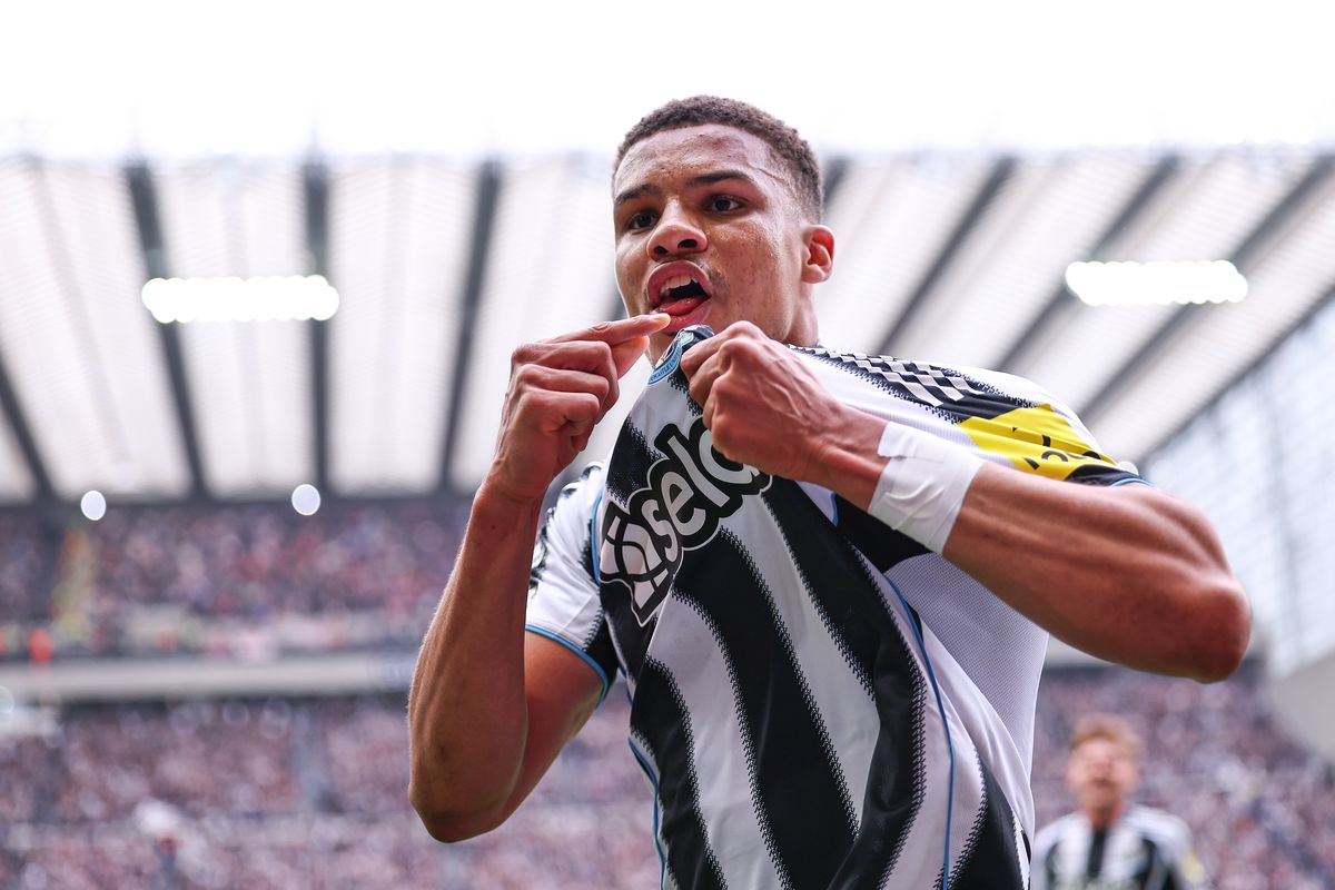 Malick Thiaw celebrates