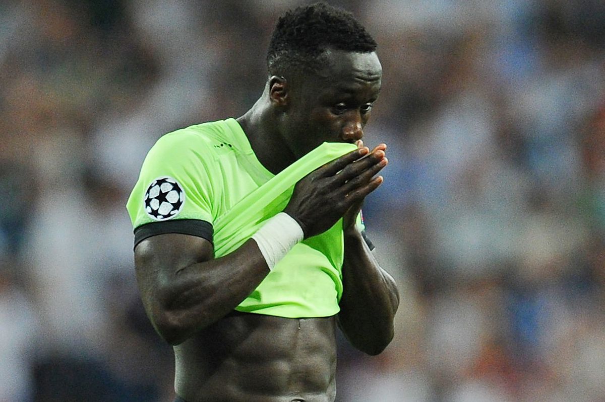 Bacary Sagna of Manchester City looks dejected during the UEFA Champions League semi final, second leg match between Real Madrid and Manchester City FC at Estadio Santiago Bernabeu on May 4, 2016 in Madrid, Spain.  