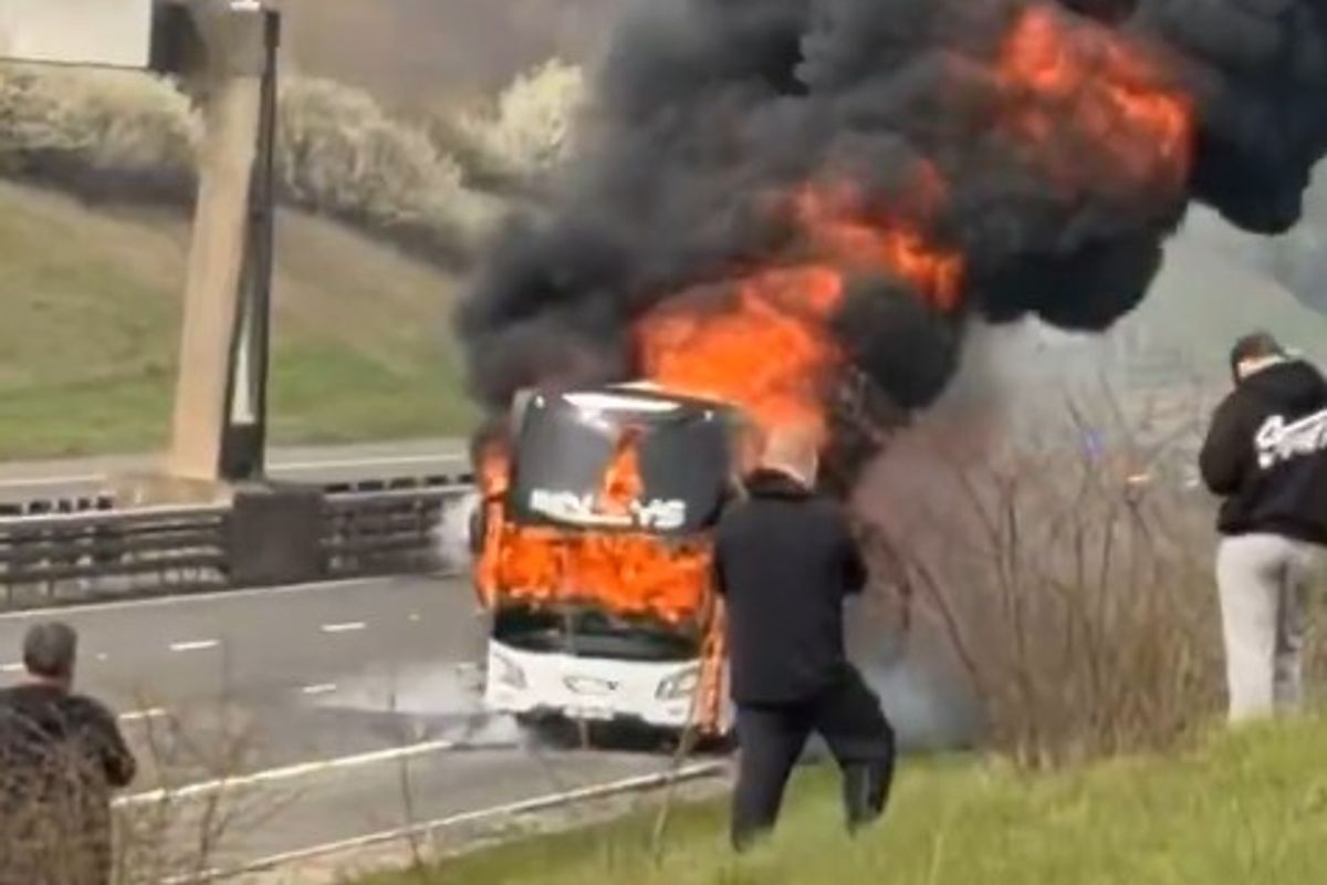The coach on fire on the M6 Toll