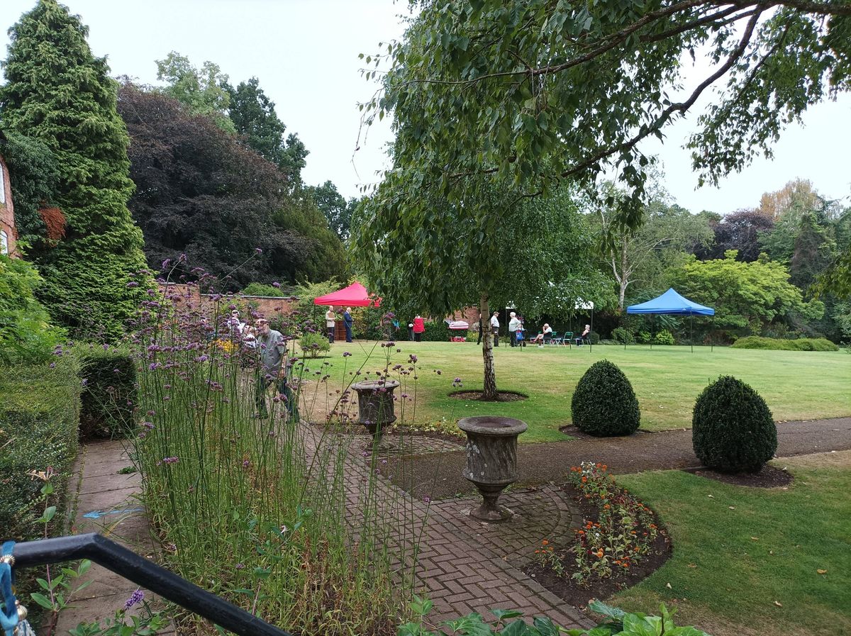 The walled garden, Braunstone Park. Image via Braunstone History Group.