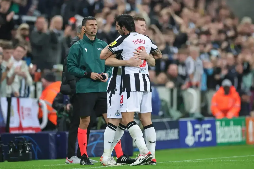 Romano on Man City interest in midfield duo