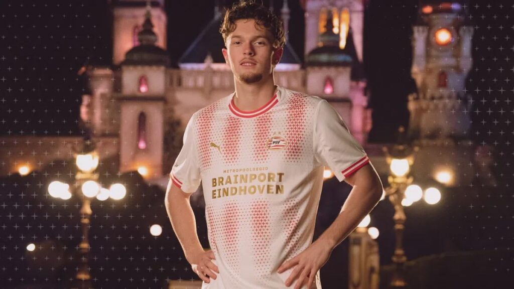PSV en Efteling slaan handen ineen en brengen speciaal shirt uit