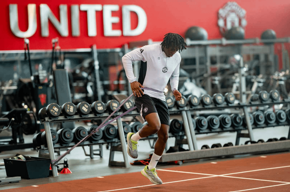 [@ManUtd] Patrick Chinazaekpere Dorgu is leaving no stone unturned as he continues to work hard on his rehabilitation. He is focusing on his strength and conditioning under the supervision of coaches.