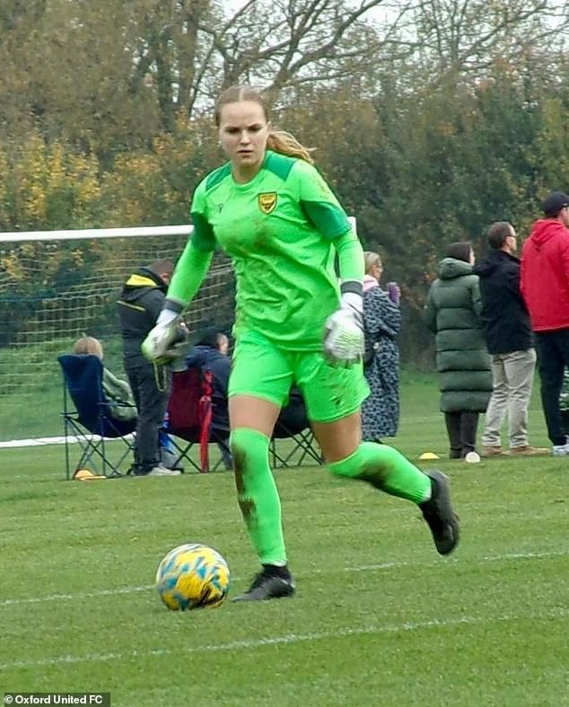 Goalkeeper Amelia Aplin passed away whilst playing for Oxford United in a fixture against Fulham at the club's training centre in Horspath on Saturday