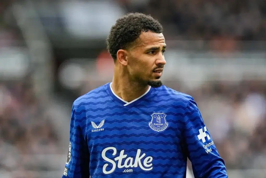 "Brilliant" Man Utd Target Told "Don't Go To Manchester City" As Summer Move To Big Six Club Is Talked Up