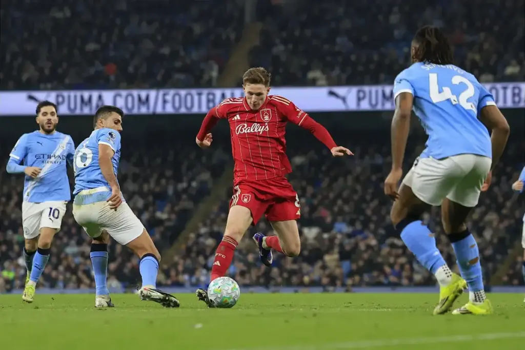 Why Rodri holds the key to Manchester United signing Elliot Anderson