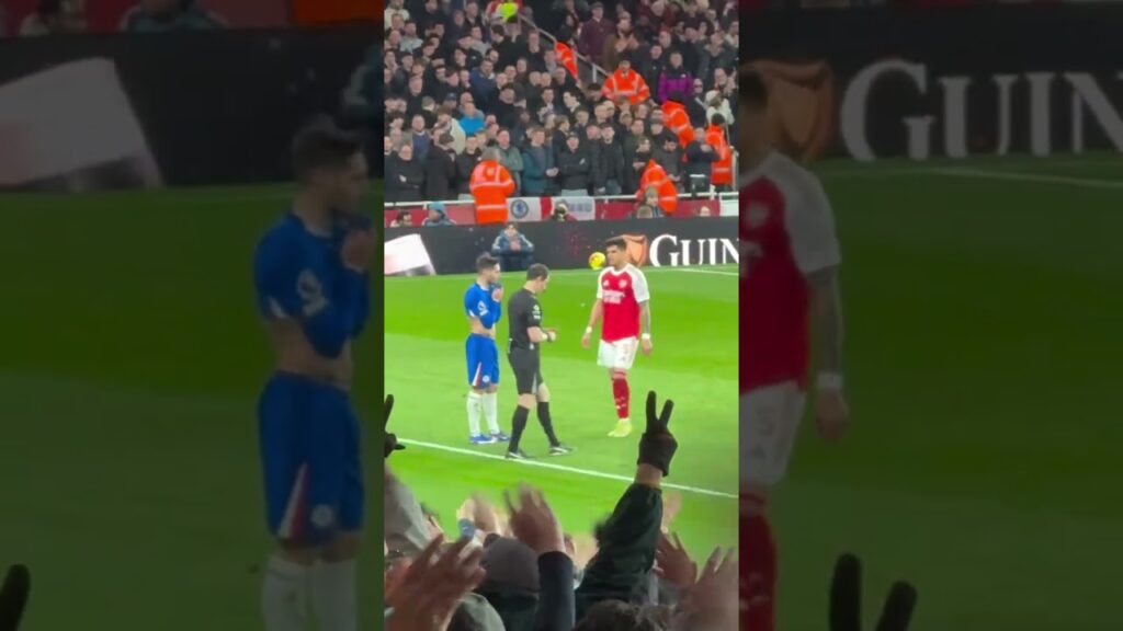 Gabriel Martinelli was flying on the counter, Neto stopped him with a disgraceful sliding challenge