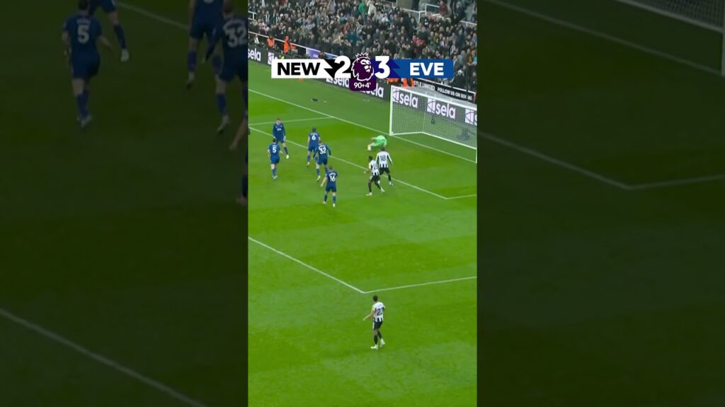 SAVE OF THE SEASON? 😱