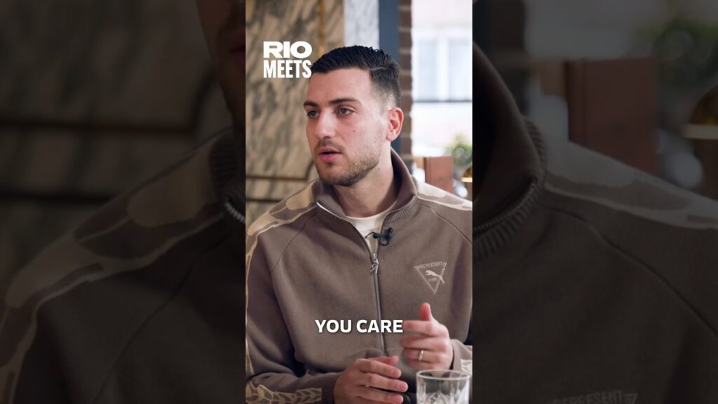 Diogo Dalot’s Advice For Benjamin Šeško 🇸🇮 #football #podcast #manchesterunited