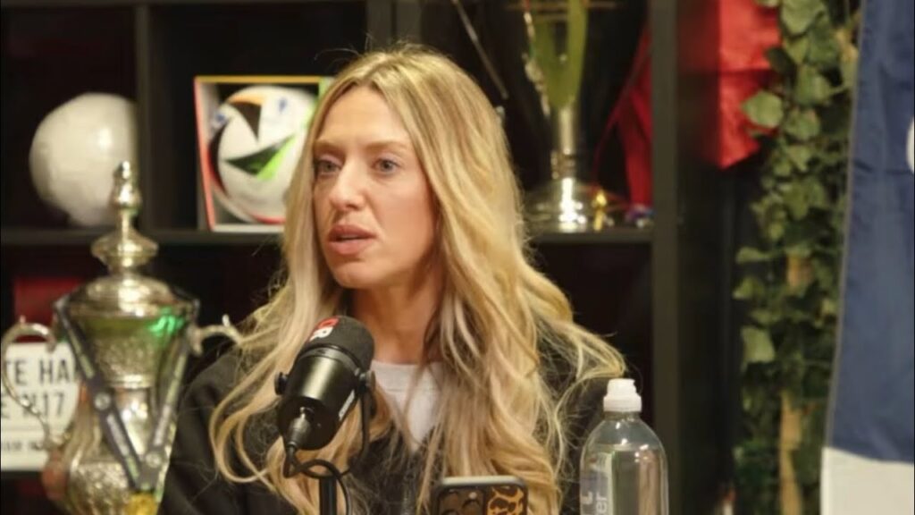 Abbi reacts to Saka new 5 year £78m contract