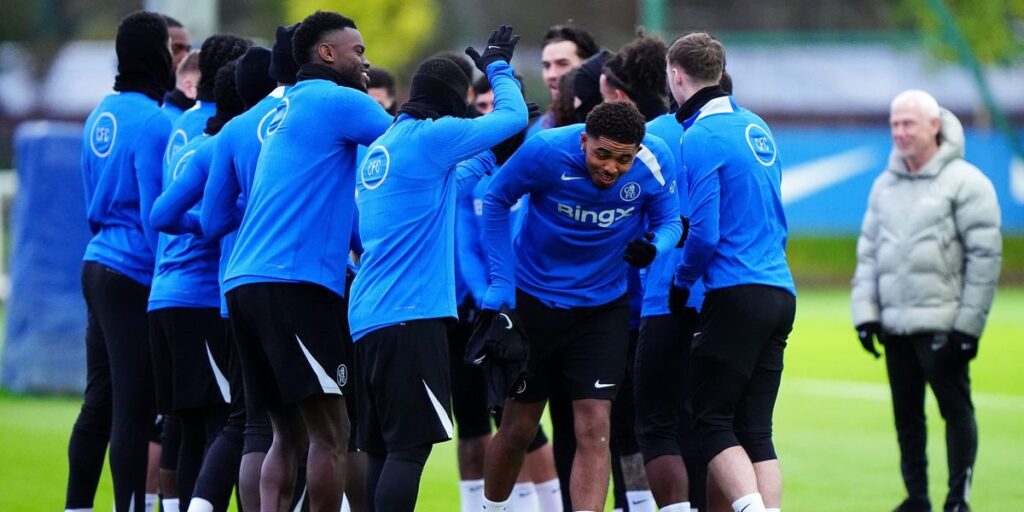 Chelsea star sparks alarm with 'worrying mentality' just hours before crunch Aston Villa clash