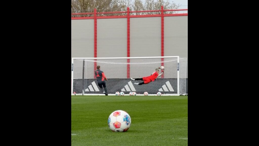 Manuel Neuer at Bayern's goalkeeper training session today
