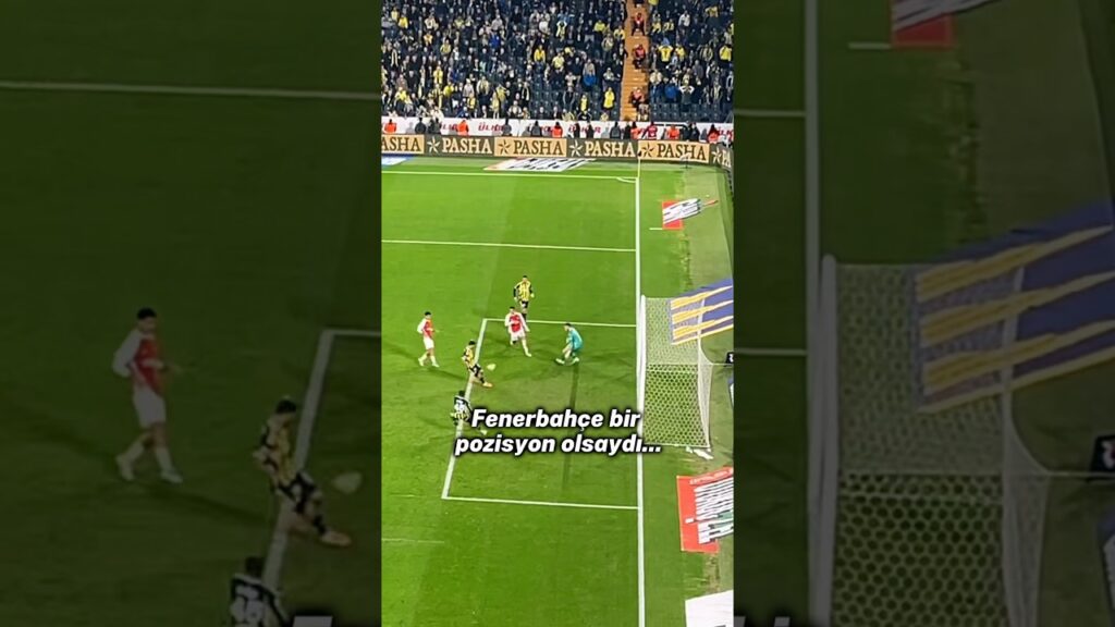 Fenerbahçe’yi özetleyen bir pozisyon… #fenerbahçe #fener #asensio #ennesyri #nene #talisca #fb