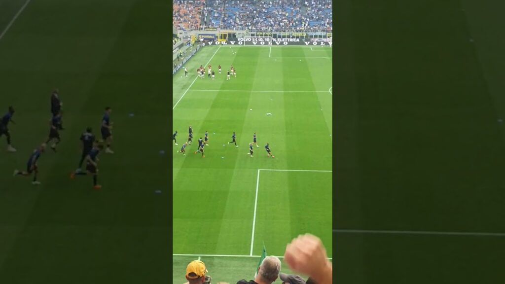 coro per denzel dunfries curva nord Milano  inter-milan 5-1 16/09/2023 san siro