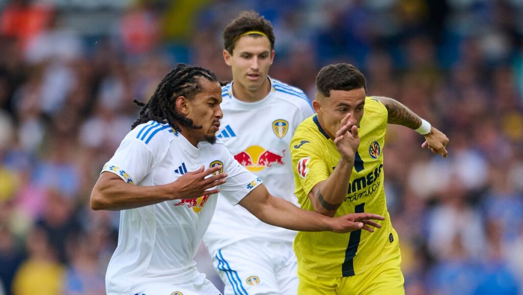 Werder Bremen chief makes transfer statement on buying Leeds United player Werder Bremen chief makes transfer statement on buying Leeds United player