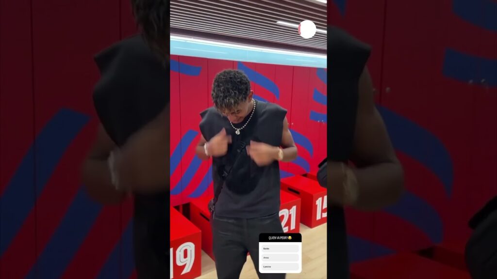 Araujo 'no puede' con los outfits de Lamine, Ansu y Balde: "Este es un astronauta" I MARCA #shorts