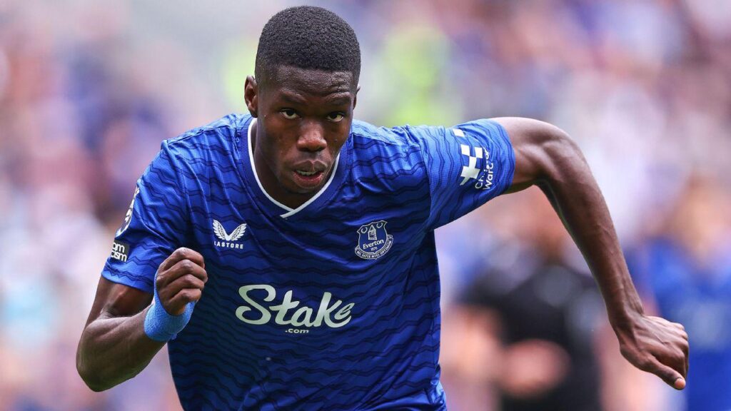 Police to investigate after Thierno Barry says his friends were 'attacked' at Emirates