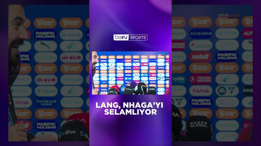 😅 Noa Lang, röportaj sırasında Renato Nhaga'ya takılıyor! #shorts