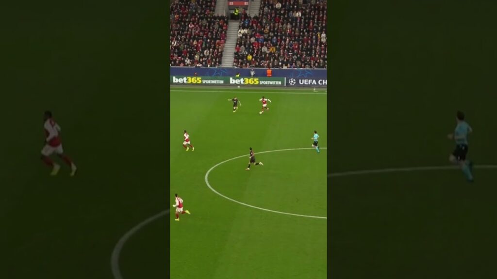 DEFENCE TO ATTACK AS MARTINELLI HITS CROSSBAR