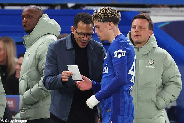 Liam Rosenior was seen passing a note to Alejandro Garnacho in the 82nd minute with Chelsea 8-2 down on aggregate